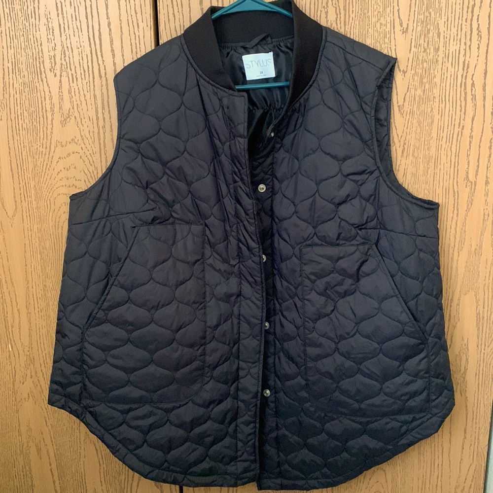 Stylus Women’s Plus Size (2XL) Black Vest
